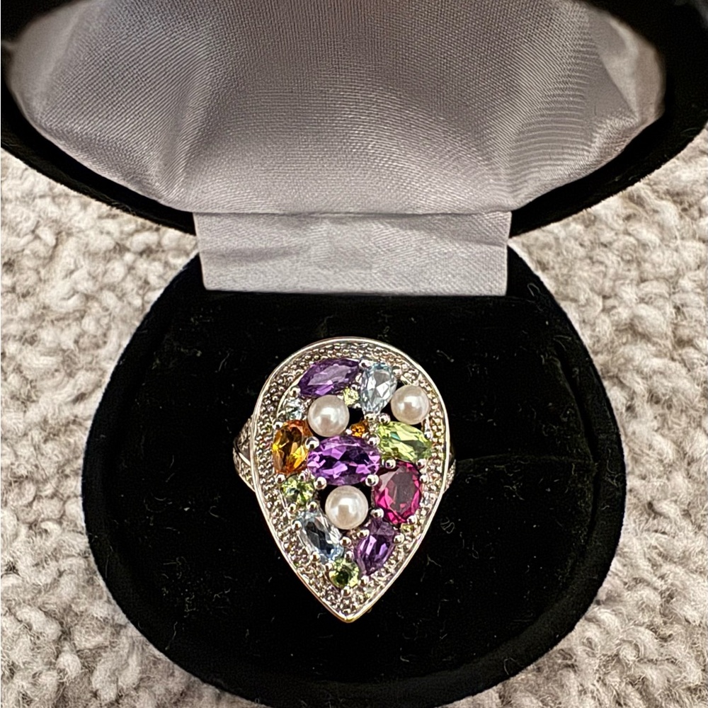 Elegant Multi-Color Gemstone Ring